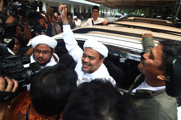Polda Metro Jaya Terbitkan Surat Perintah Penangkapan Rizieq Shihab